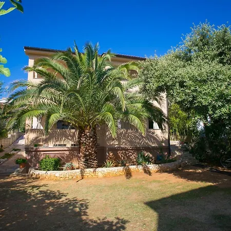 Apartamento Lea Mandre
