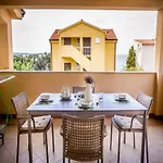 Lea Apartment Mandre