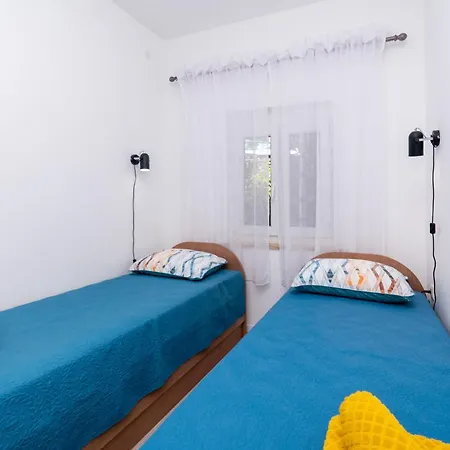 Apartamento Lea Mandre